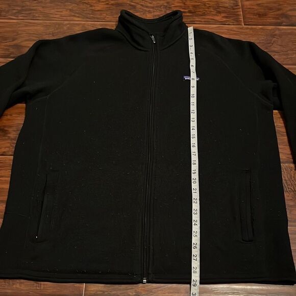 Patagonia Black Zipper Closure Fleece - Picture 6 of 10
